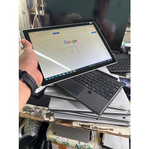 Surface pro 5 - I5 gen 7 / 4ghi / ssd 128 / mh 12.3